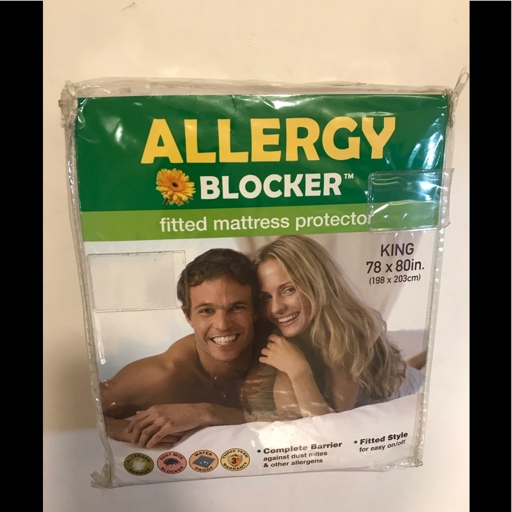 NWT King Allergy Blocker Mattress Protector t.